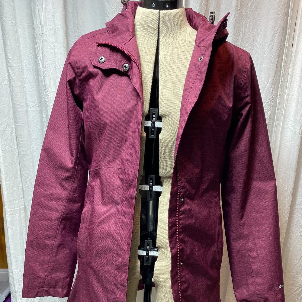 Eddie Bauer - Size Small Rain & Wind Jacket - Maroon